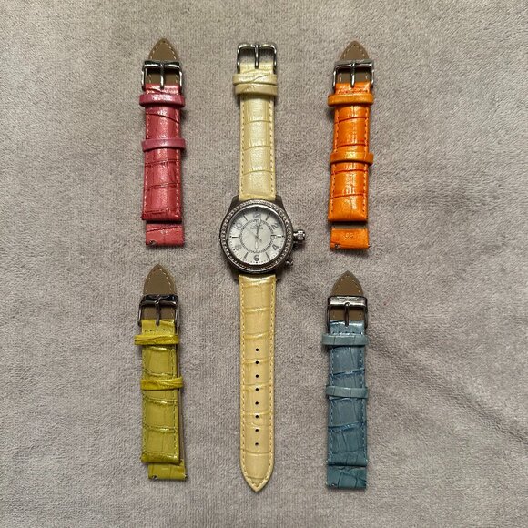 Invicta Corduba Lady Model 12409 Quartz Watch (Multiple Band Colors) - Picture 2 of 8